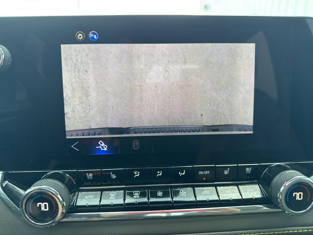 Used 2025 Chevrolet Colorado ZR2 w/ Technology Package image 32