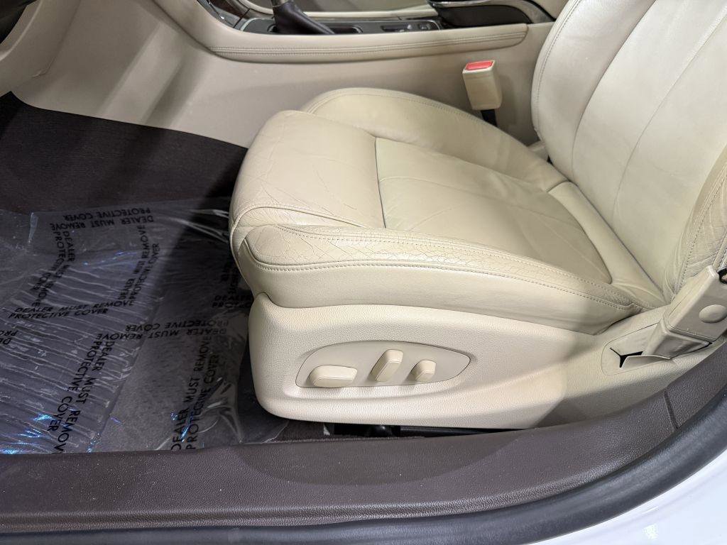 Used 2016 Buick LaCrosse Leather FWD image 11