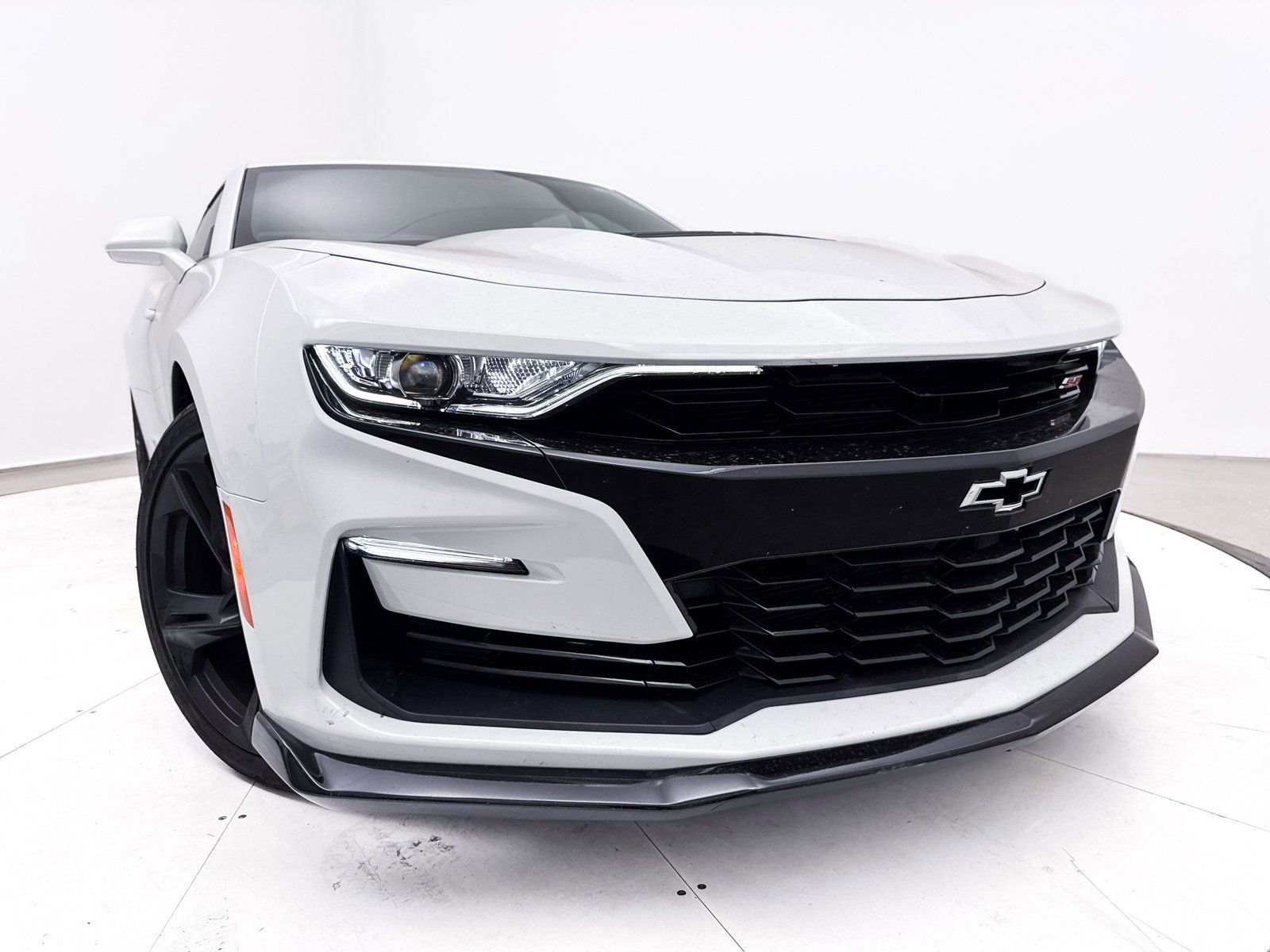 Used 2019 Chevrolet Camaro SS image 7