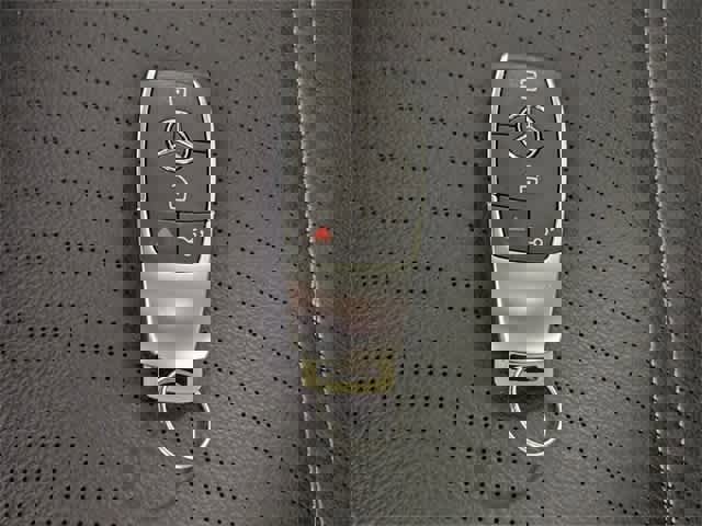 Certified 2025 Mercedes-Benz GLC 300 4MATIC image 78