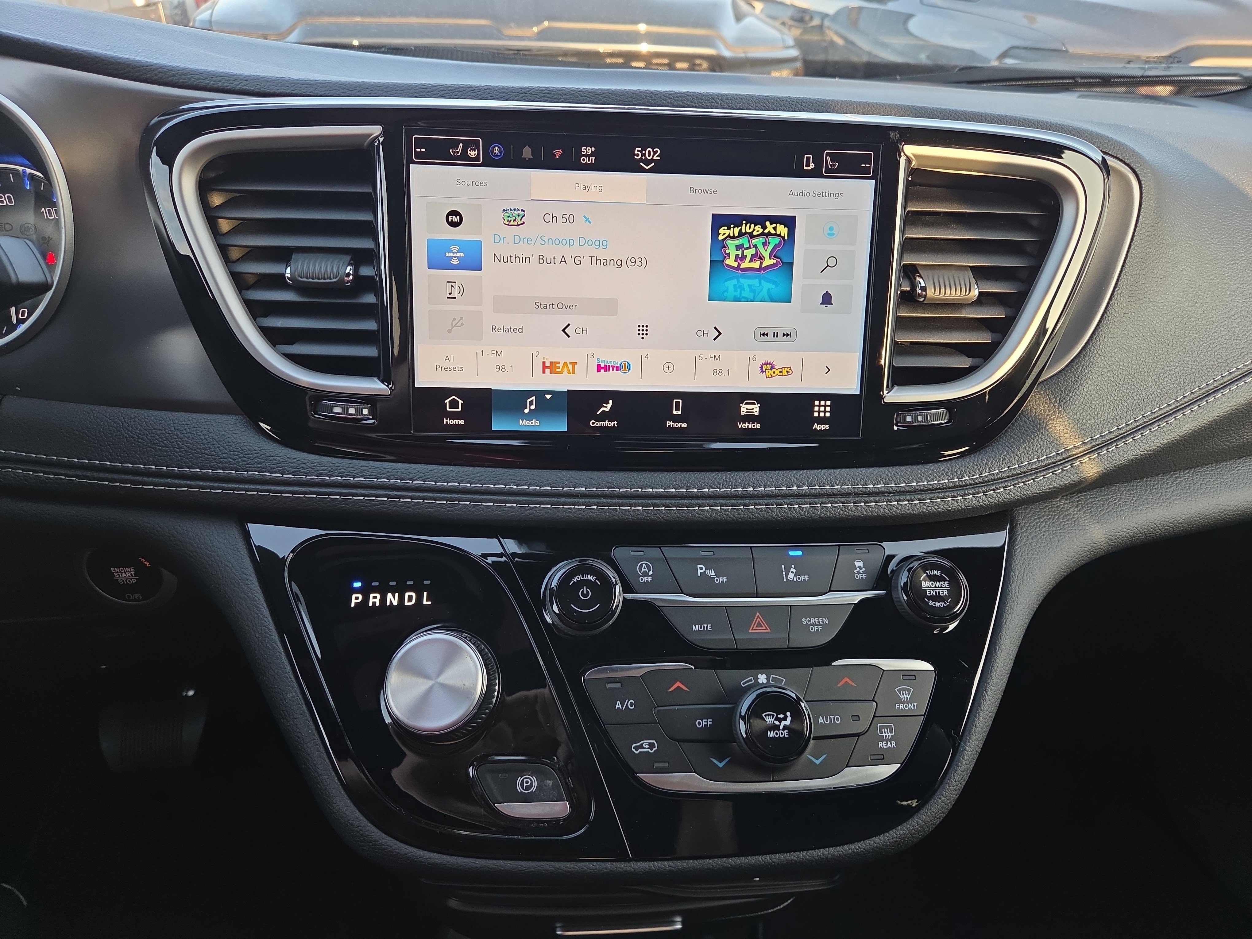 New 2026 Chrysler Pacifica Select FWD image 11