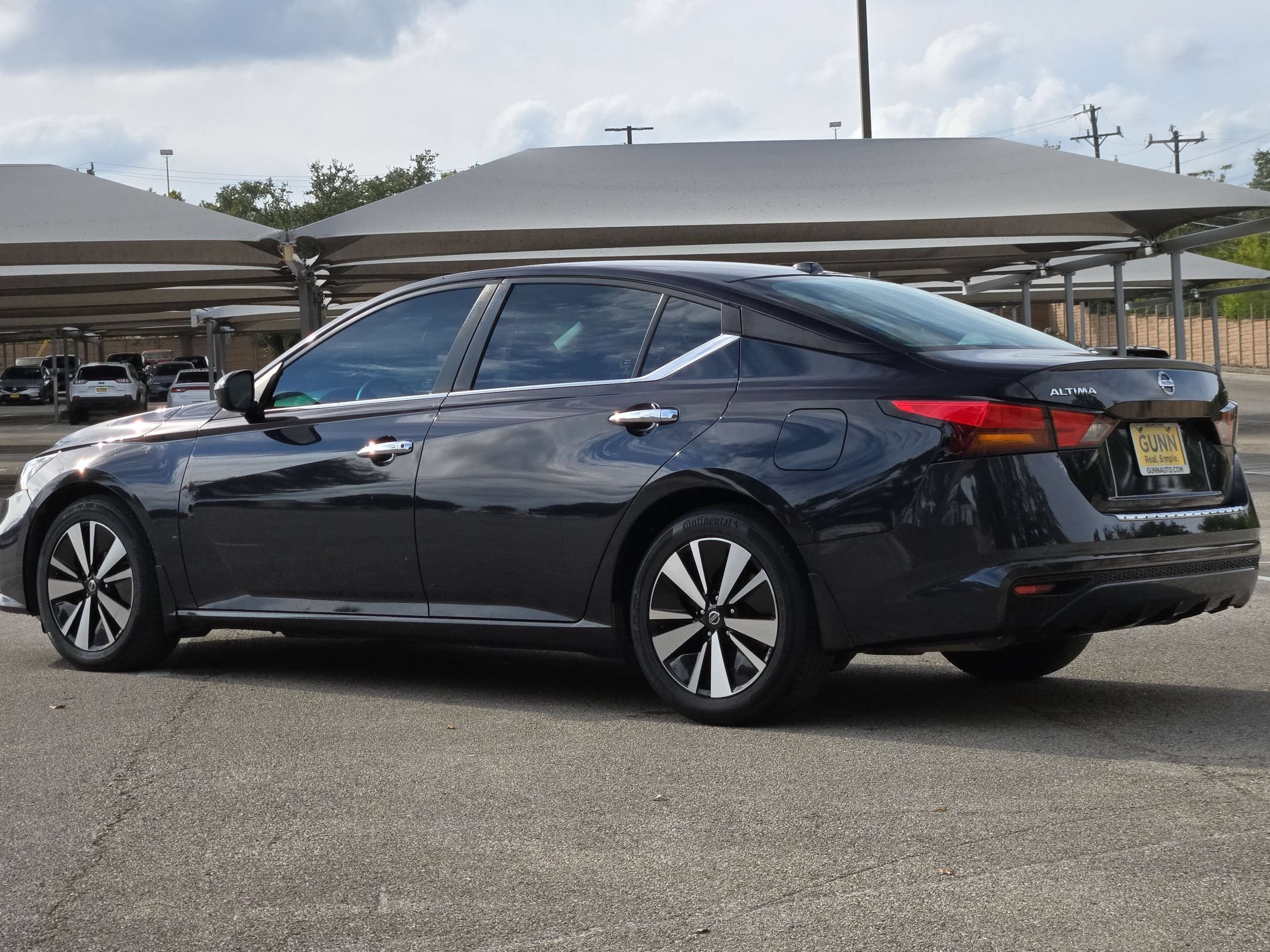 Used 2022 Nissan Altima 2.5 SV FWD image 5
