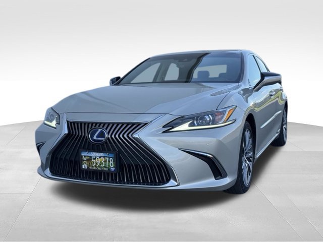 Used 2019 Lexus ES 300h w/ Premium Package