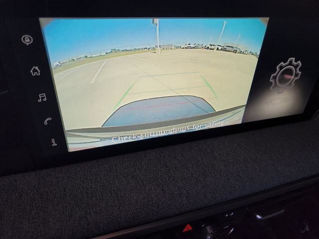 Certified 2025 Nissan Kicks SV image 18