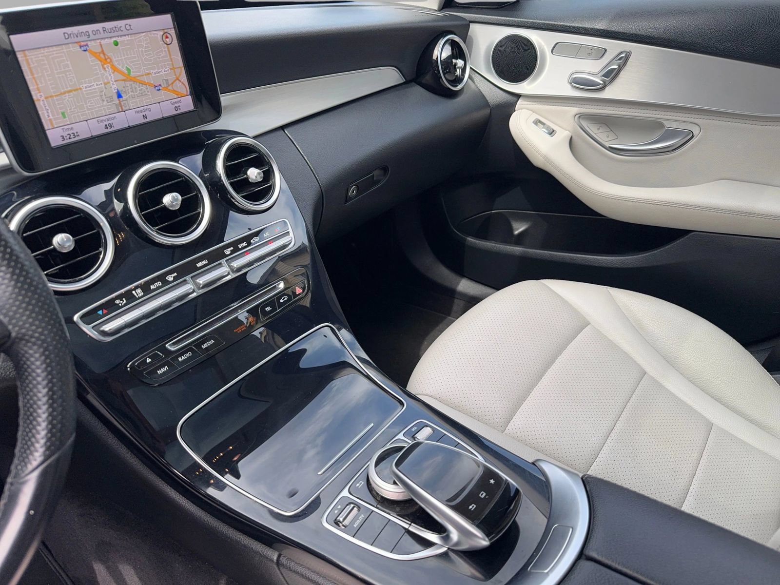 Used 2015 Mercedes-Benz C 300 4MATIC Sedan image 16
