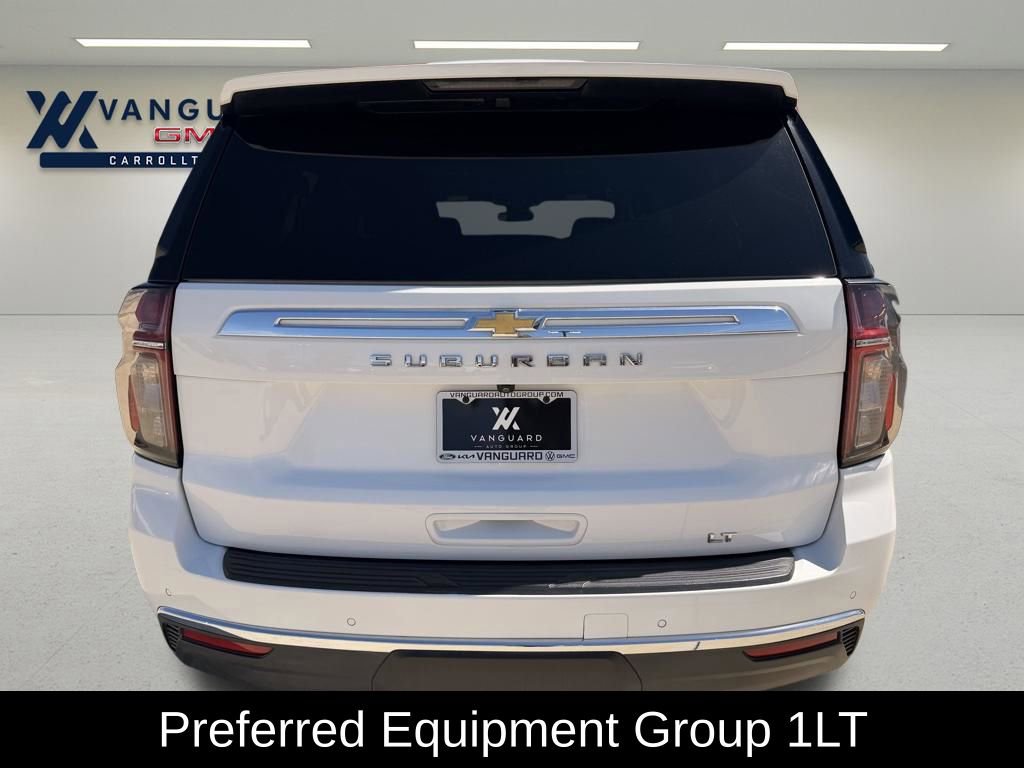 Used 2024 Chevrolet Suburban LT RWD image 4