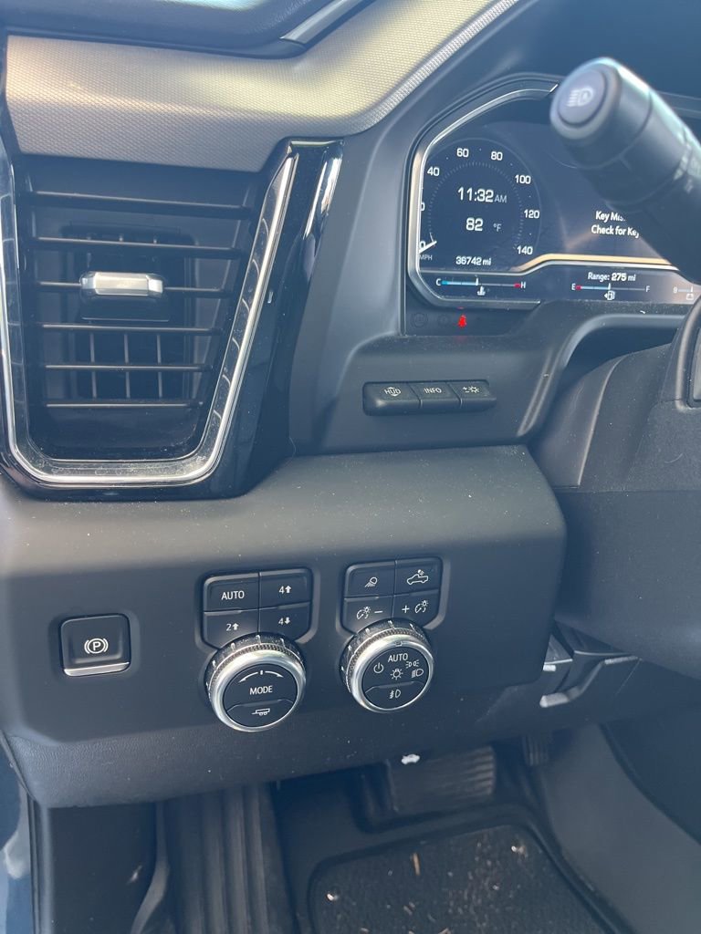 Used 2024 GMC Sierra 2500 Denali w/ Denali Reserve Package image 17