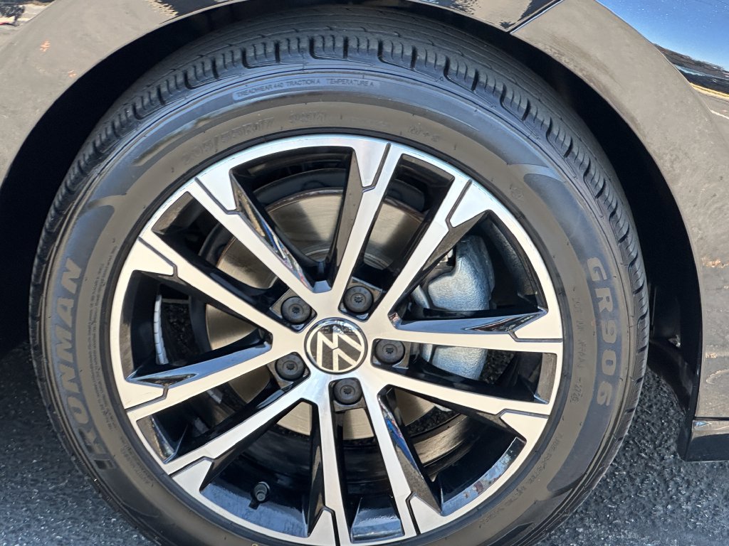 Used 2025 Volkswagen Jetta Sport FWD image 14