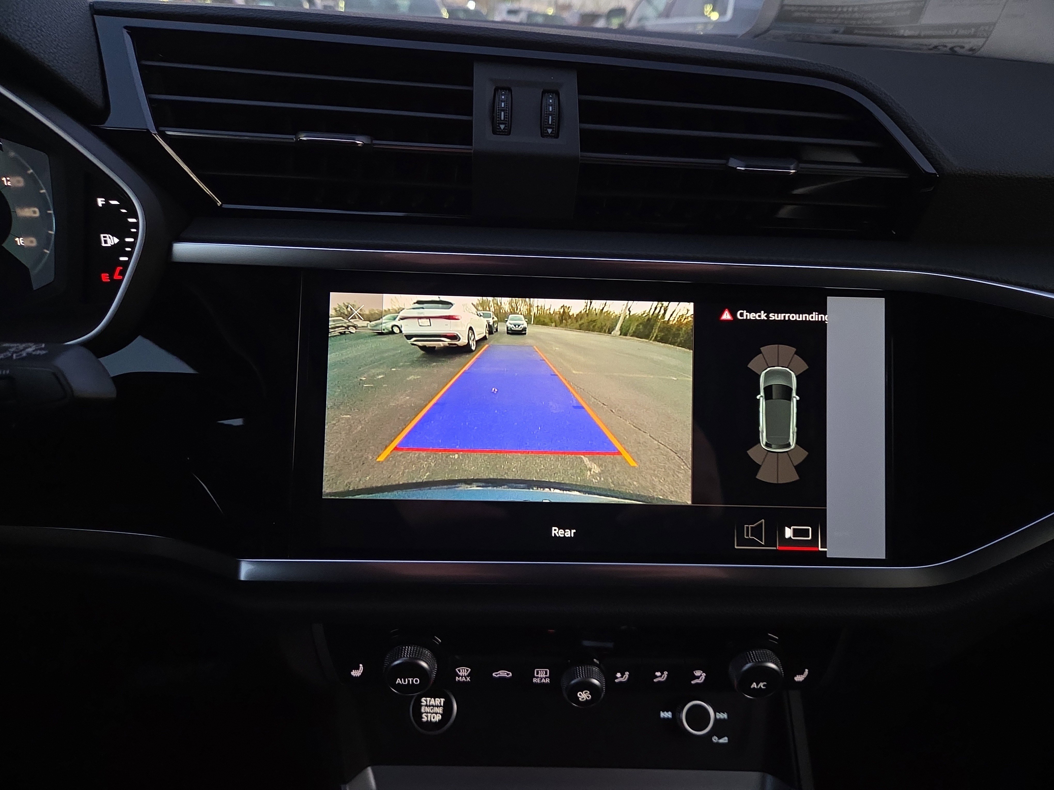 New 2025 Audi Q3 2.0T Premium image 10