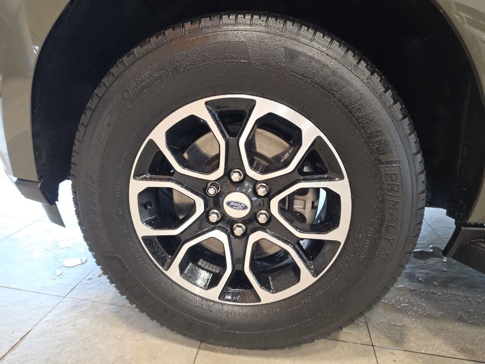 Used 2024 Ford Expedition XLT AWD/4WD image 14