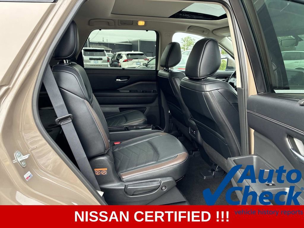 Certified 2023 Nissan Pathfinder Platinum AWD/4WD image 10