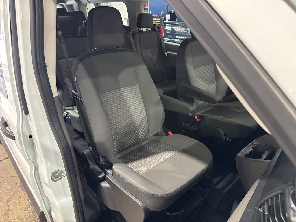 Used 2024 Ford Transit 350 XLT image 31