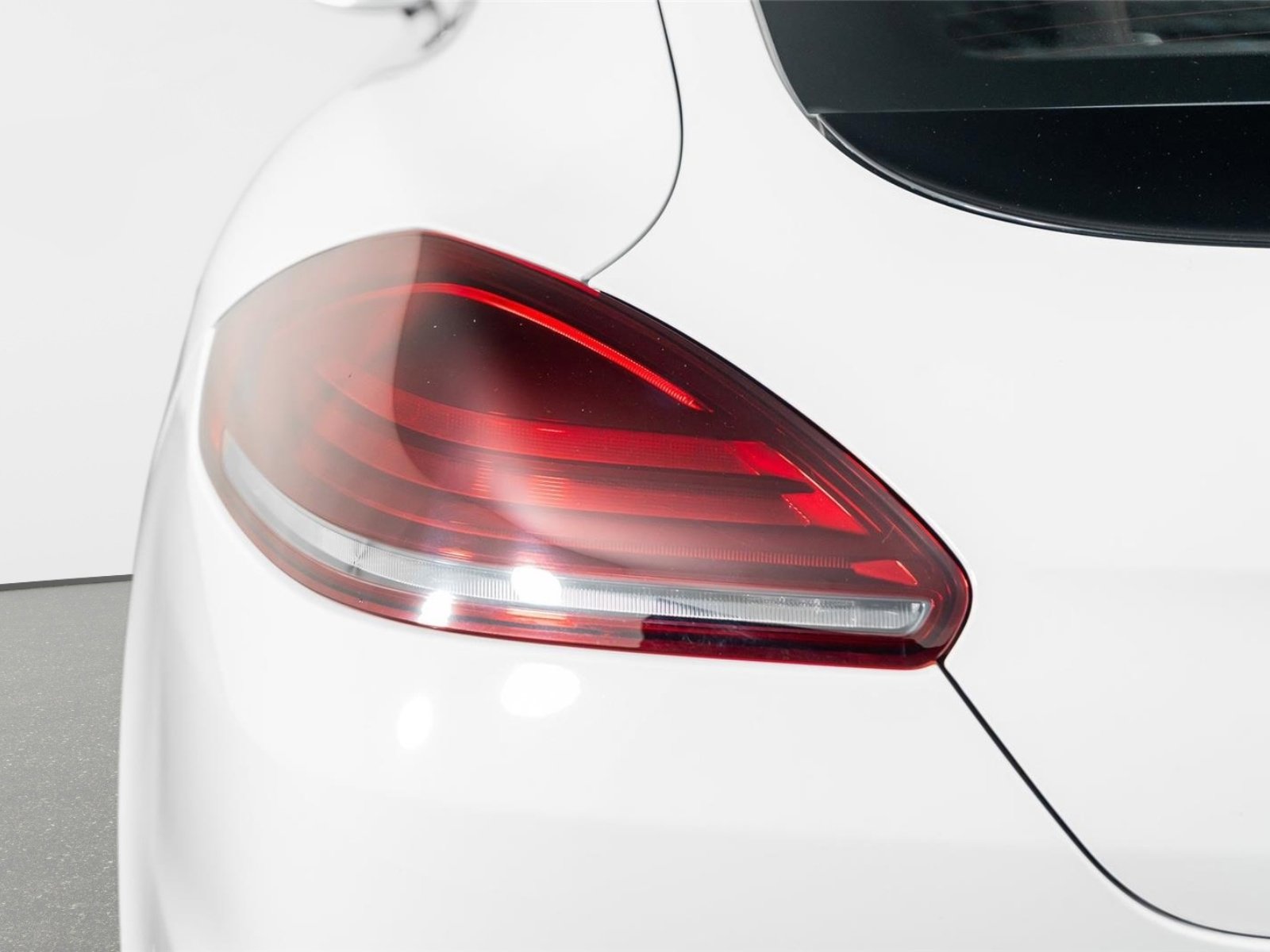 Used 2014 Porsche Panamera GTS image 12