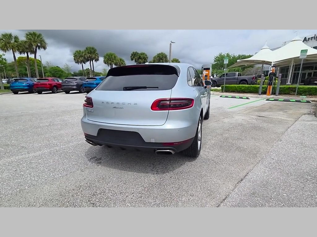 Used 2018 Porsche Macan AWD/4WD image 40