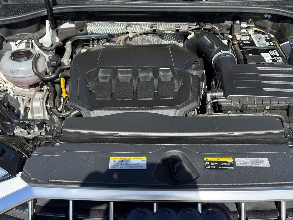 Used 2023 Audi Q3 2.0T Premium w/ Convenience Package image 29