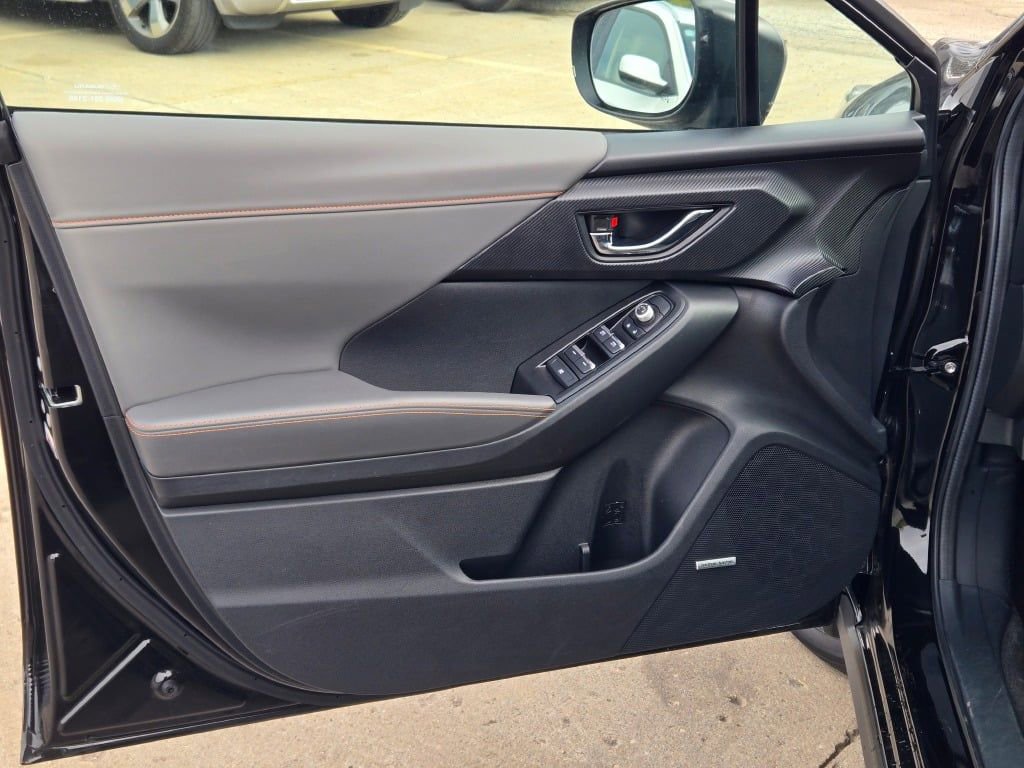 Certified 2025 Subaru Crosstrek 2.5i Limited AWD/4WD image 18