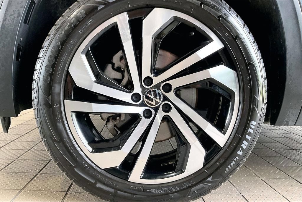 Used 2022 Volkswagen Atlas SEL AWD/4WD image 33