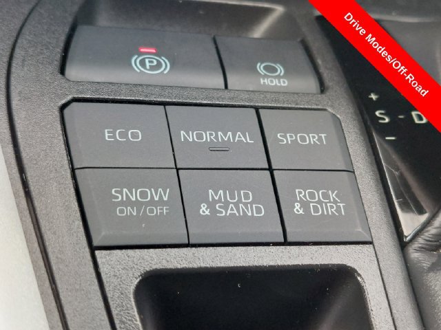 Used 2025 Toyota RAV4 LE AWD/4WD image 13