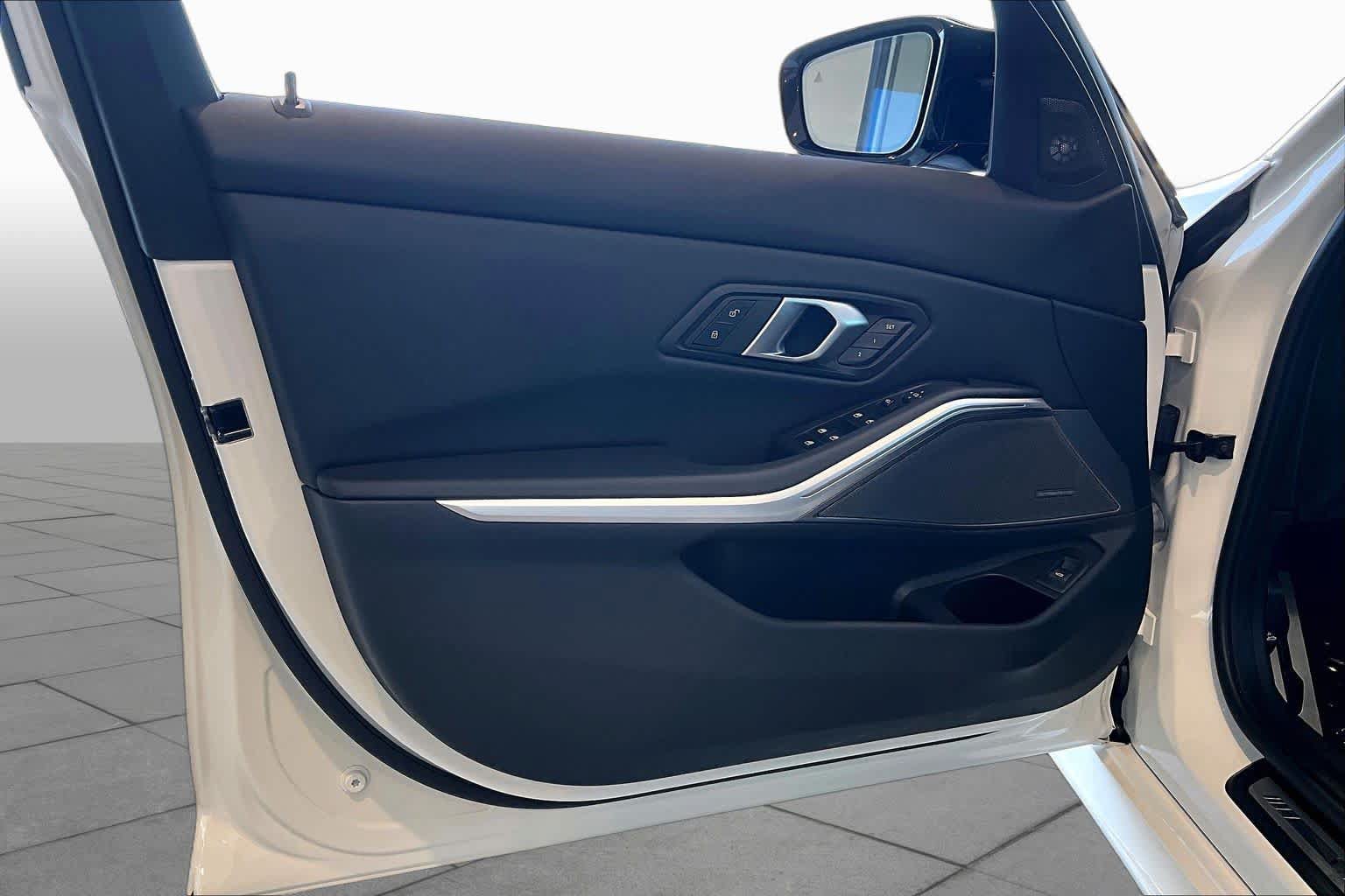 Used 2026 BMW M340i RWD image 23