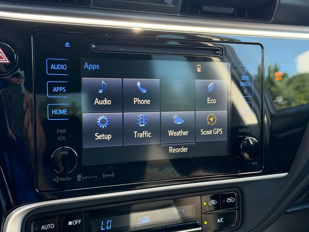 Used 2019 Toyota Corolla LE w/ LE Premium Package w/Moonroof FWD image 10