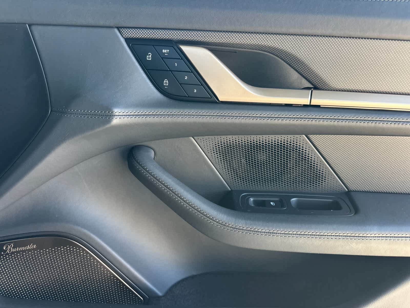 Certified 2022 Porsche Taycan Turbo S AWD/4WD image 18