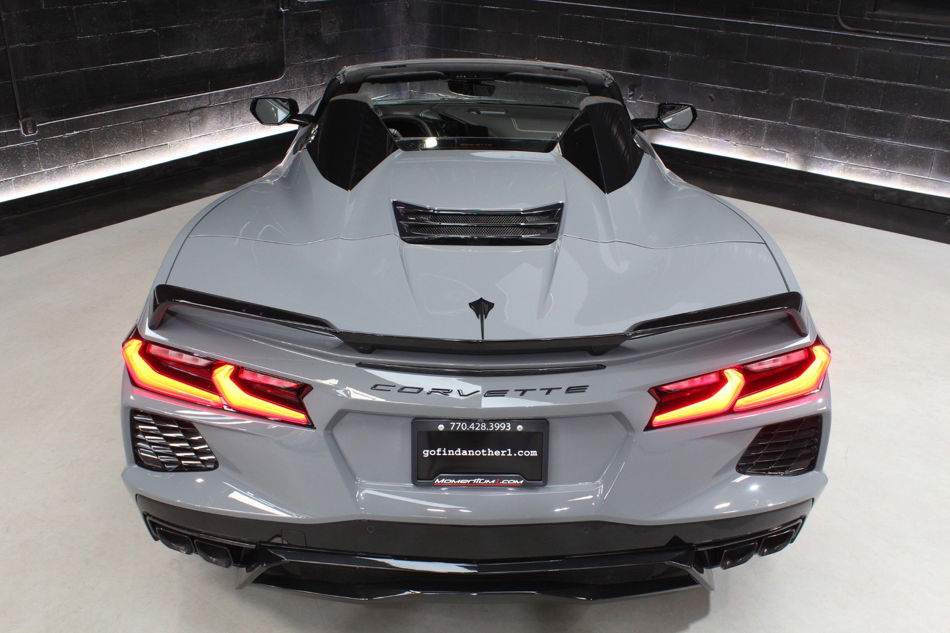 Used 2024 Chevrolet Corvette Stingray Premium Conv w/ Z51 Performance Package RWD image 24
