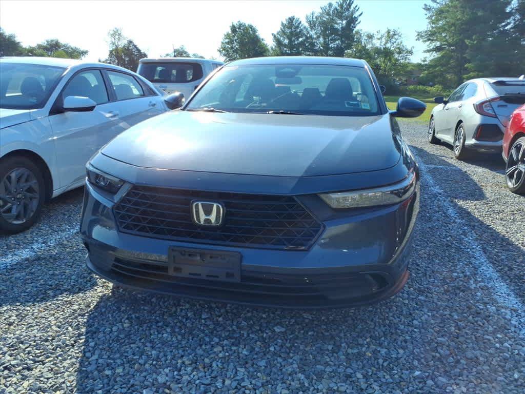 Used 2024 Honda Accord EX image 5