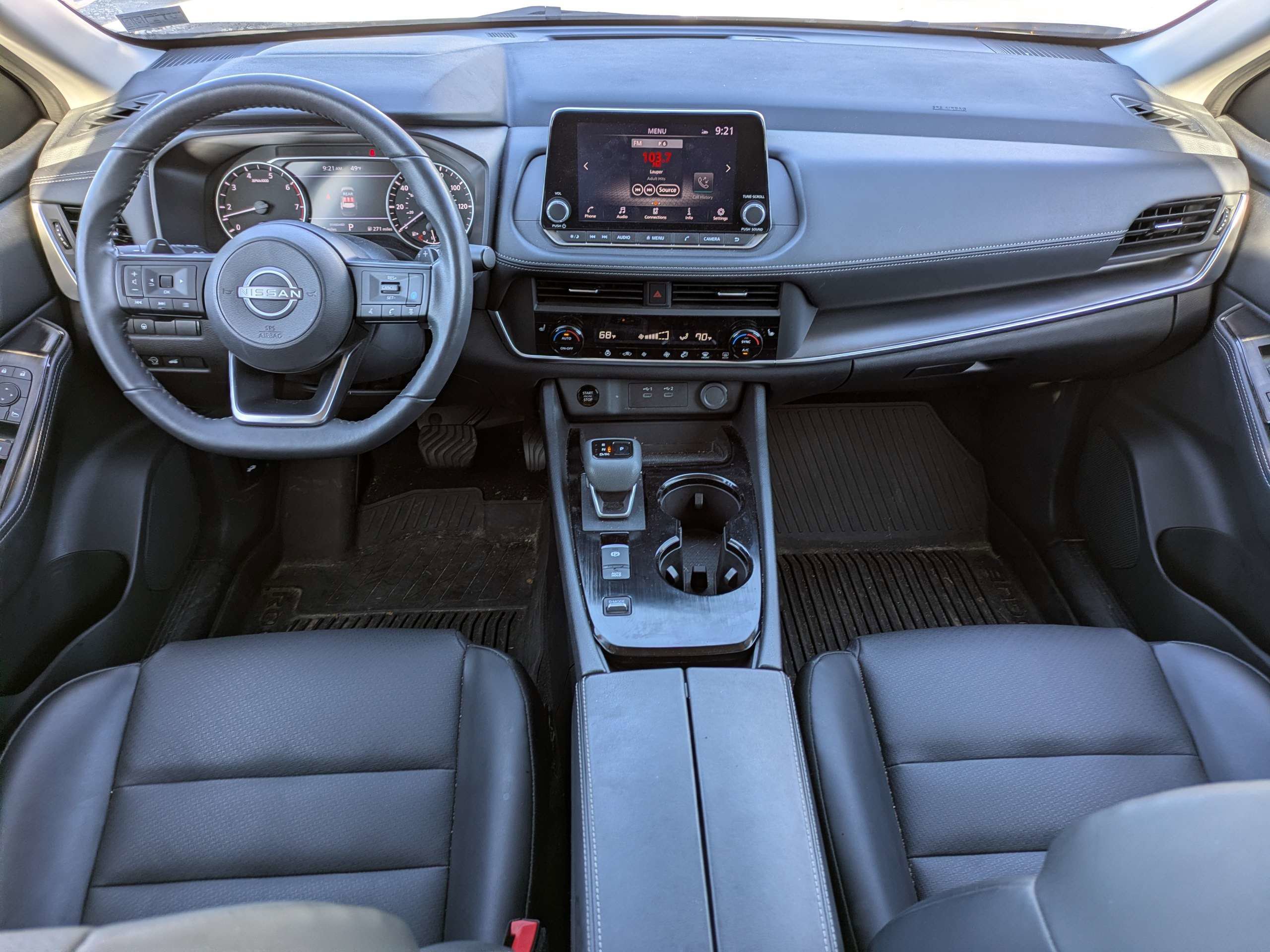 Used 2024 Nissan Rogue SV w/ SV Premium Package image 16