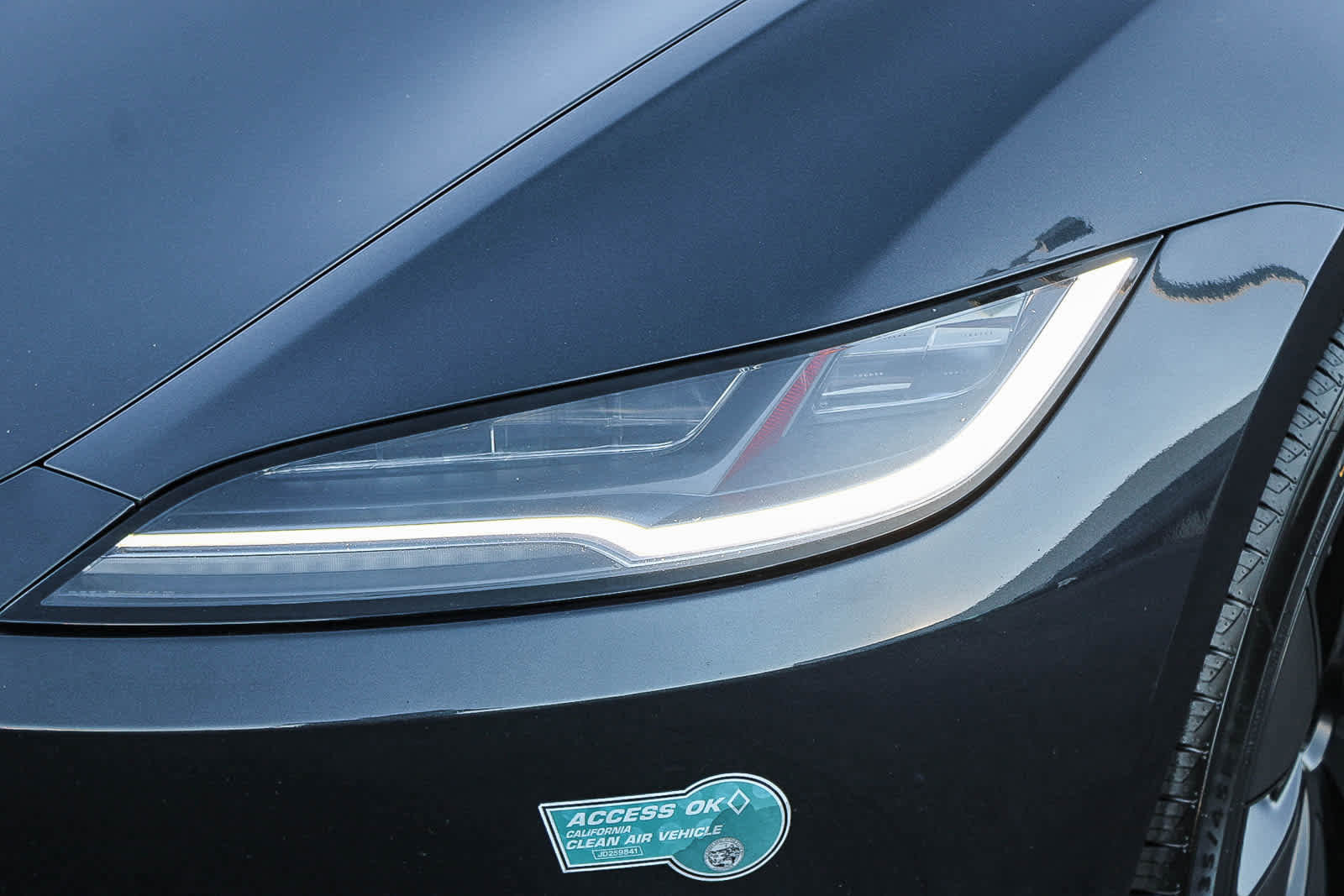 Used 2024 Tesla Model 3 Standard Range image 10