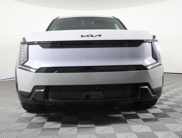 New 2026 Kia EV9 Land image 2