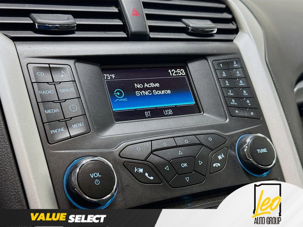 Used 2016 Ford Fusion SE w/ Equipment Group 201A image 14