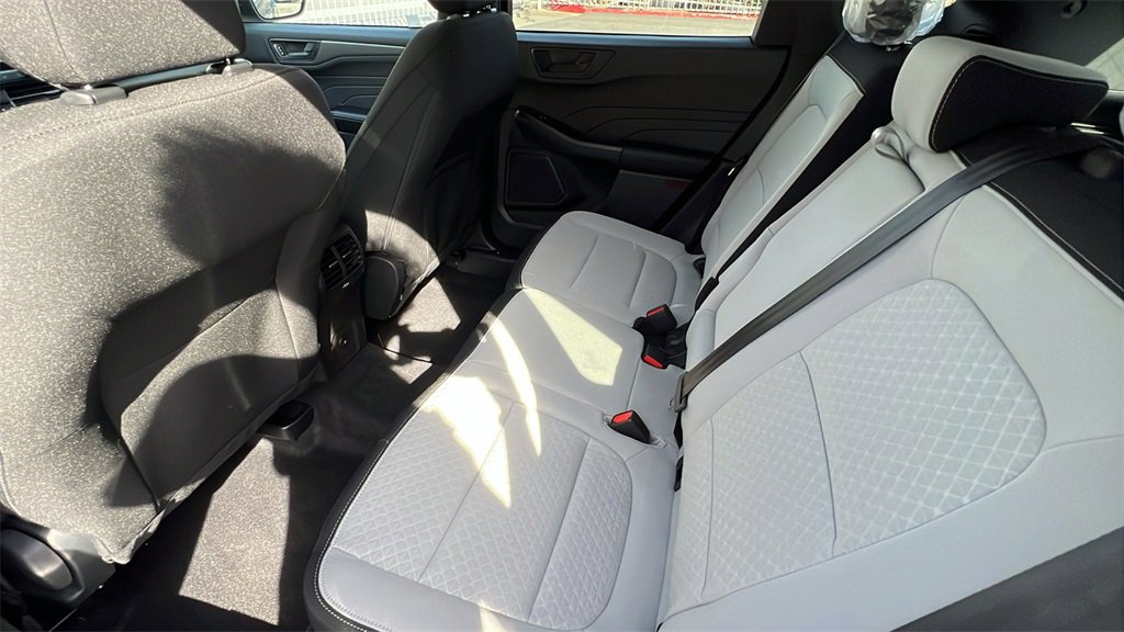 New 2025 Ford Escape Active image 16