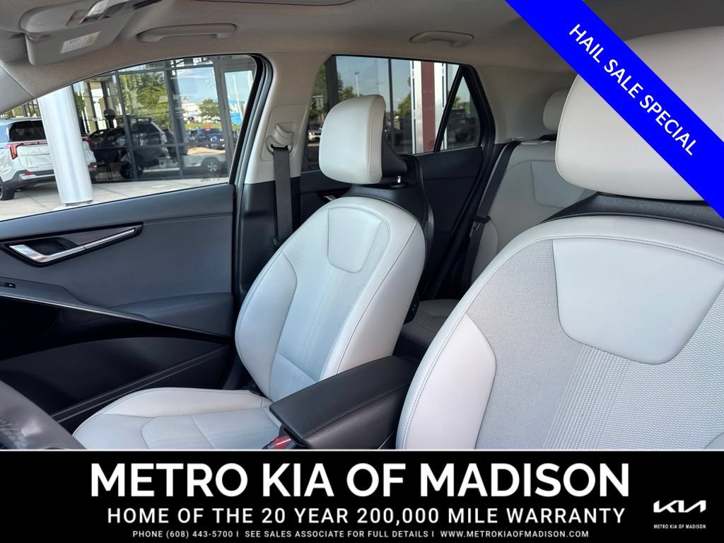 Used 2025 Kia Niro EX Touring FWD image 15