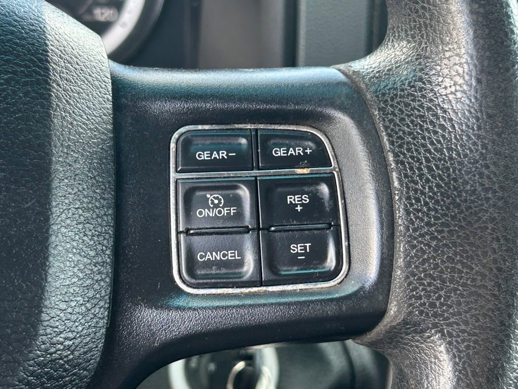 Used 2018 RAM 1500 Classic SLT AWD/4WD image 19