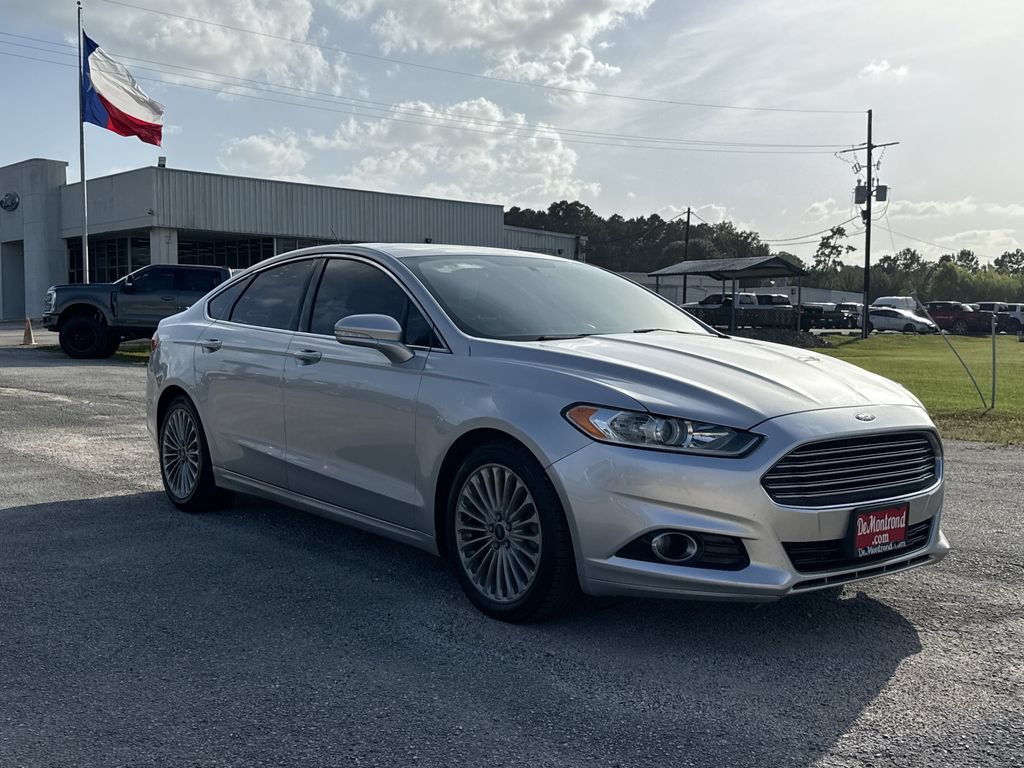 Used 2016 Ford Fusion Titanium FWD image 3