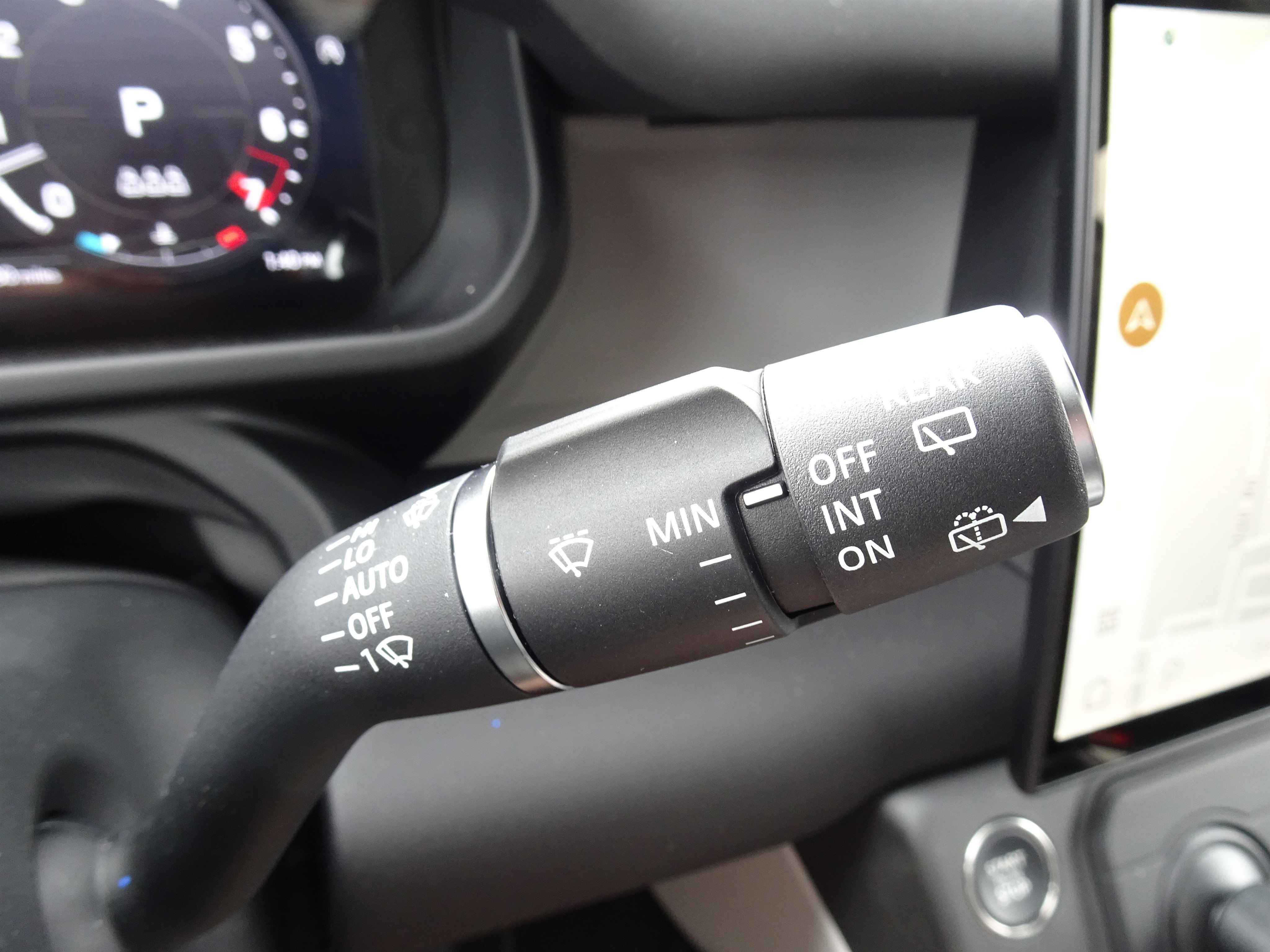 New 2026 Land Rover Defender 110 X-Dynamic SE AWD/4WD image 30