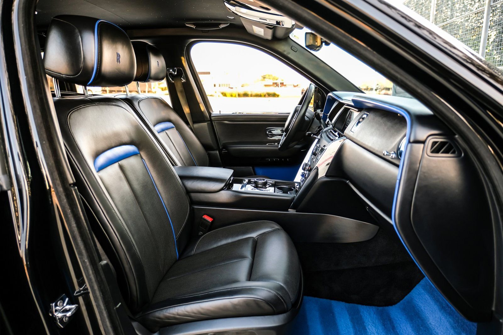 Used 2021 Rolls-Royce Cullinan image 35