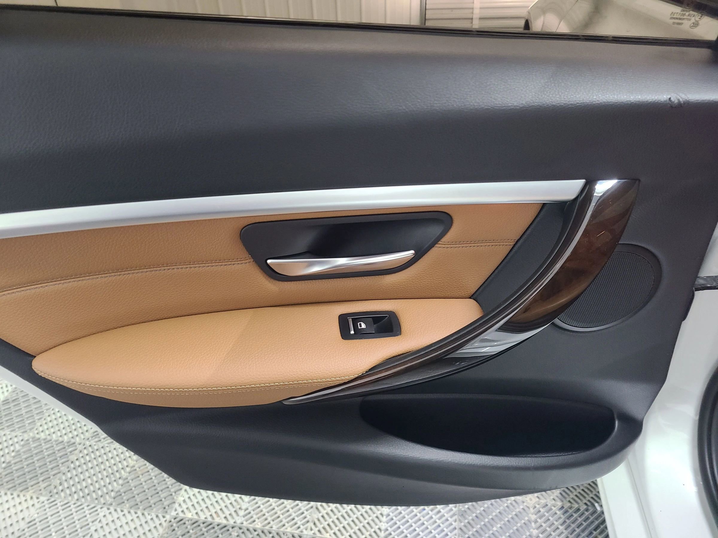 Used 2017 BMW 330i xDrive Wagon image 39