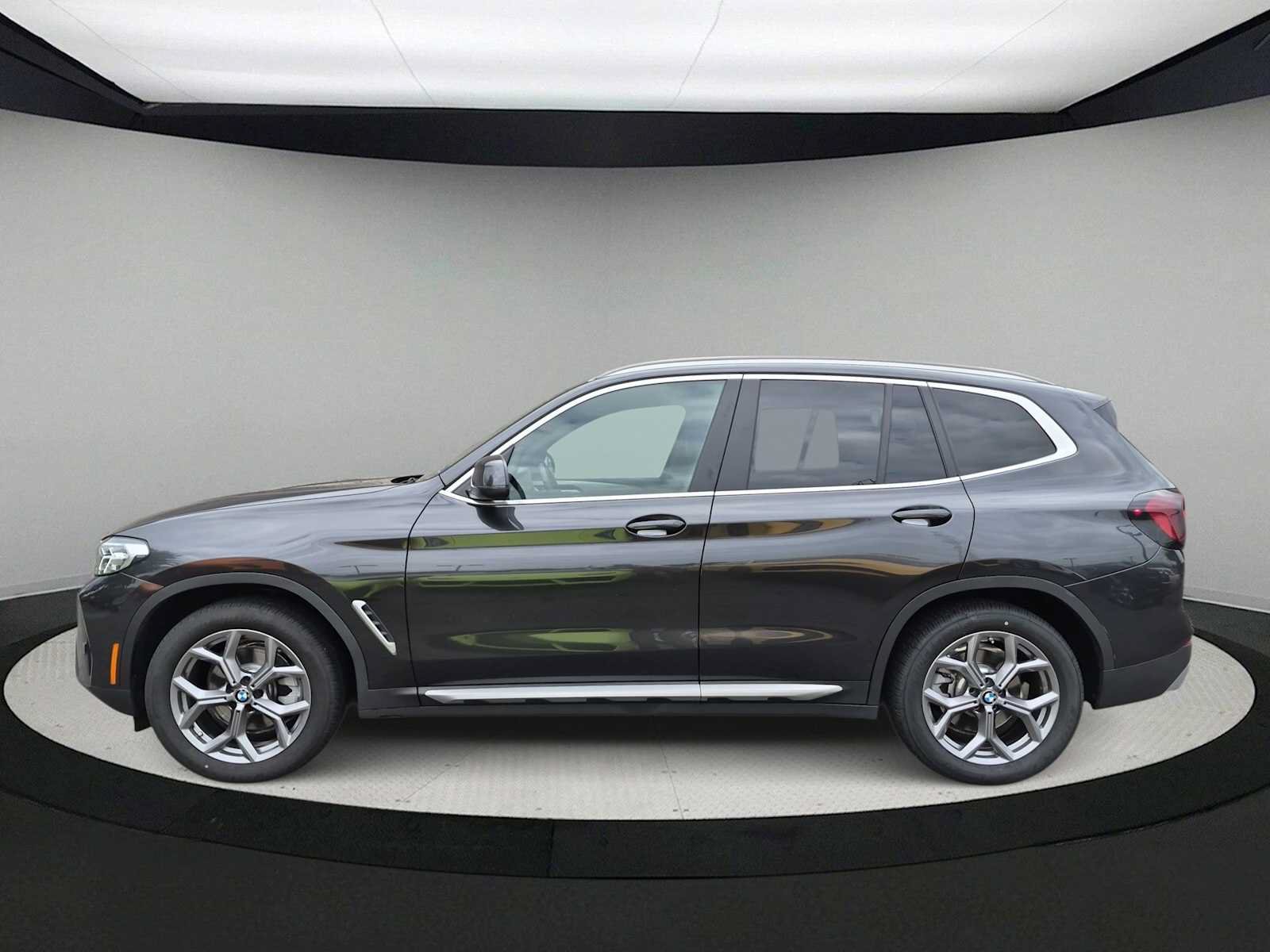 Used 2023 BMW X3 xDrive30i w/ Premium Package AWD/4WD image 5