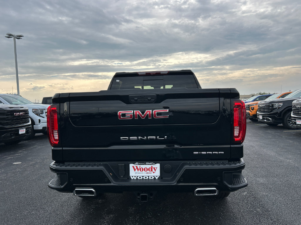 New 2026 GMC Sierra 1500 Denali w/ Denali Reserve Package AWD/4WD image 9