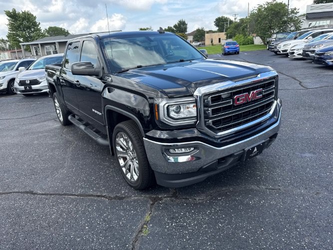 Used 2017 GMC Sierra 1500 SLE w/ SLE Value Package AWD/4WD image 6