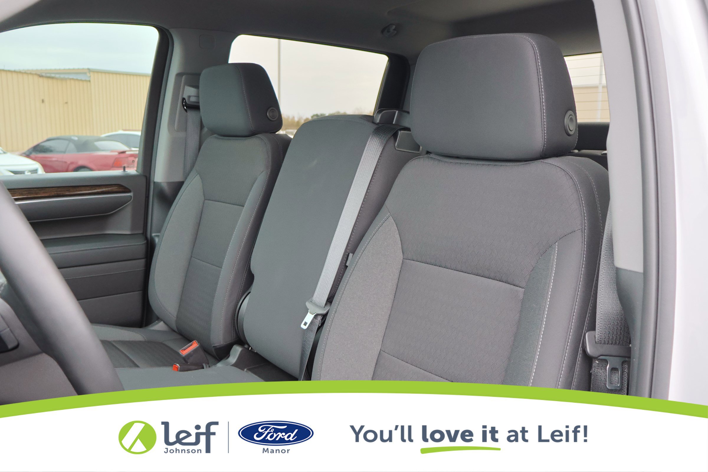 Used 2025 GMC Sierra 1500 Elevation image 13