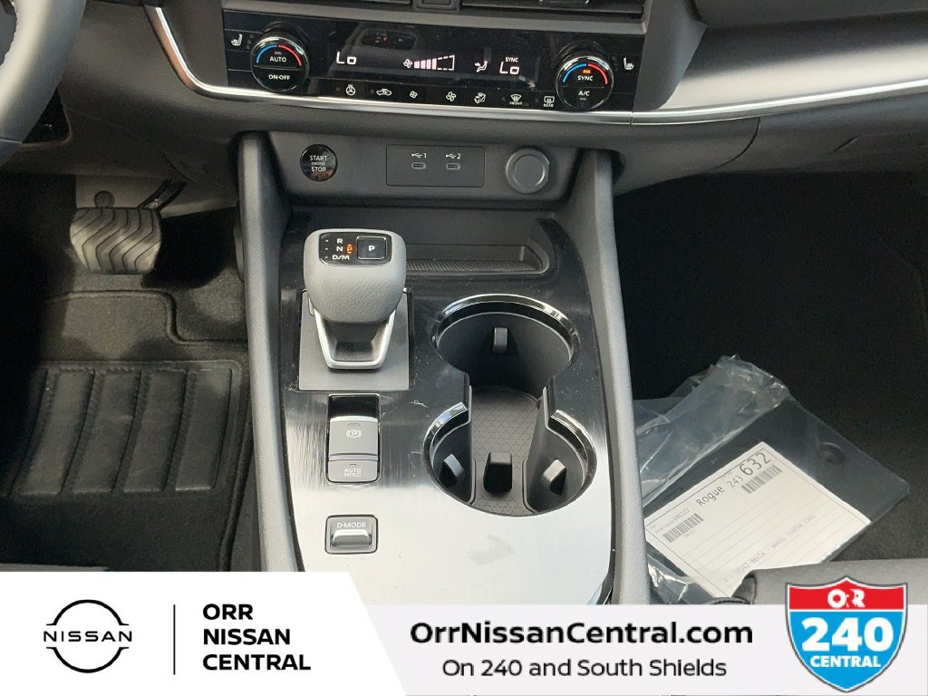 New 2027 Nissan Rogue Dark Armor FWD image 25