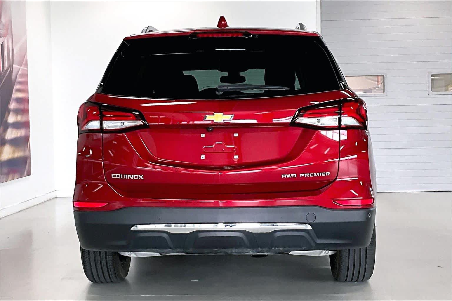 Used 2022 Chevrolet Equinox Premier AWD/4WD image 5