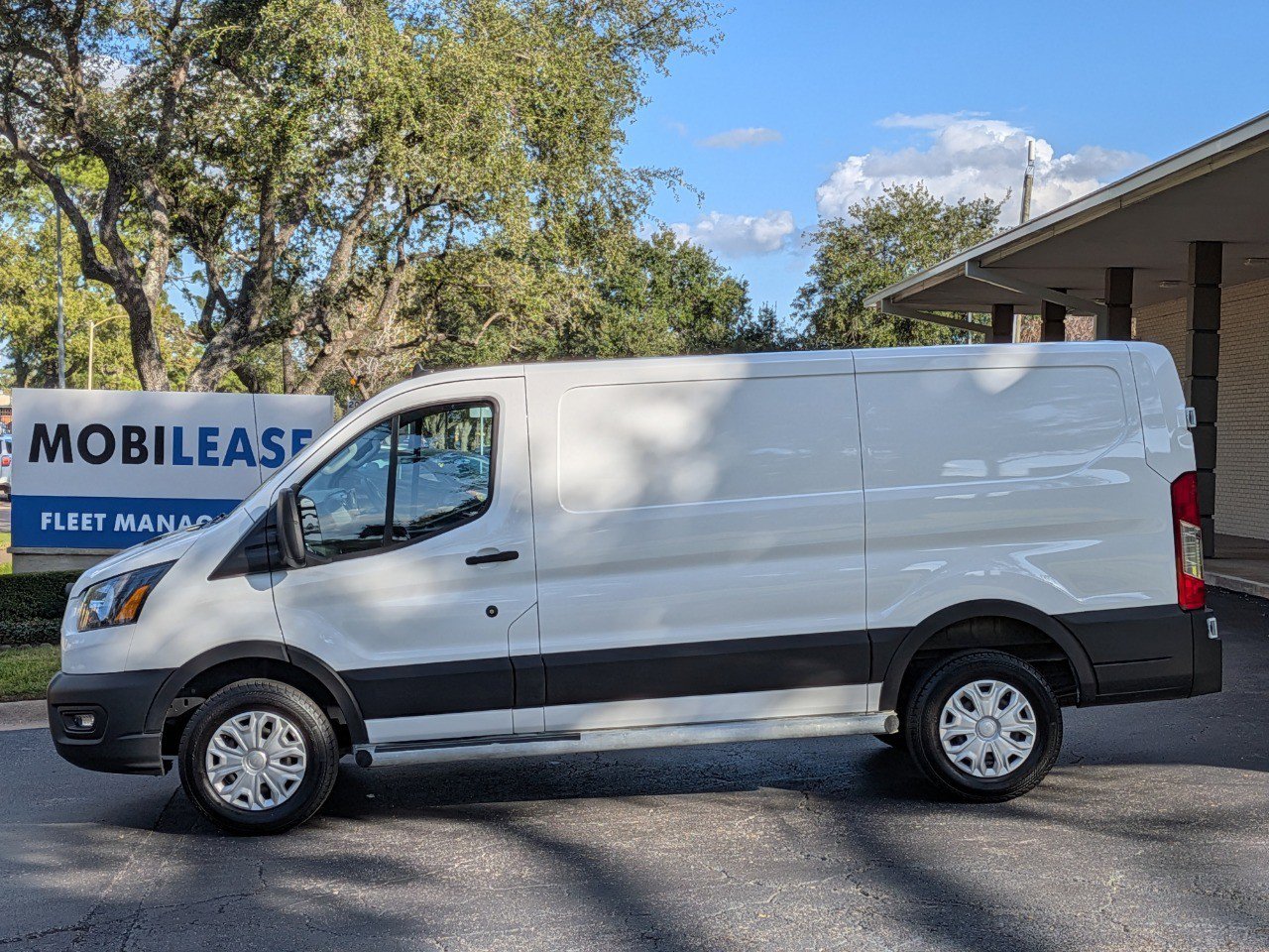 Used 2024 Ford Transit 250 Low Roof w/ Exterior Upgrade Package image 8
