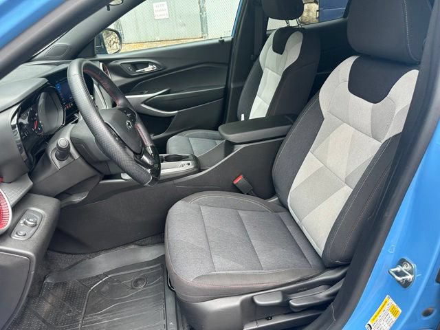 Used 2024 Chevrolet Trax RS w/ Driver Confidence Package FWD image 20