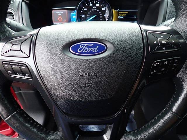 Used 2019 Ford Explorer XLT w/ Equipment Group 202A AWD/4WD image 17