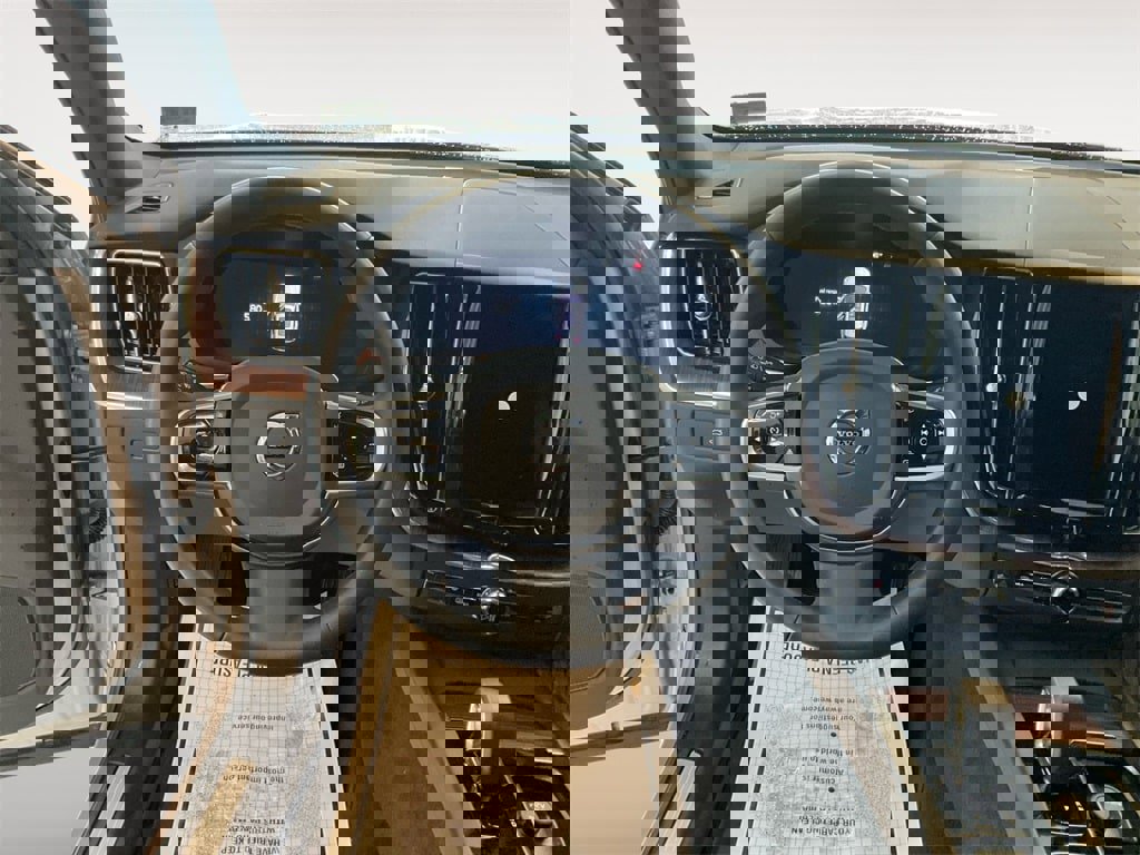 Certified 2023 Volvo XC60 B5 Plus w/ Climate Package image 12