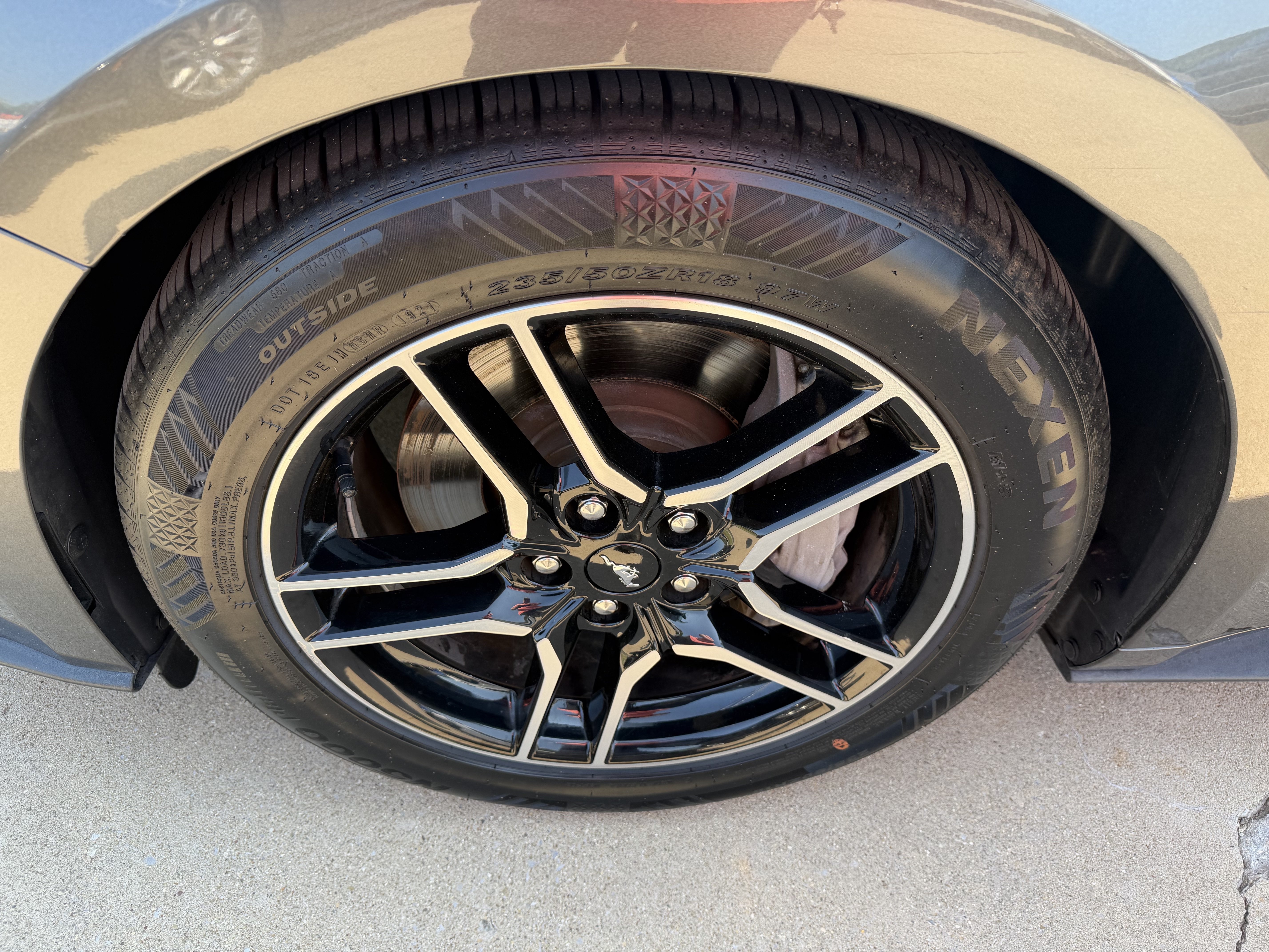 Used 2018 Ford Mustang GT RWD image 22