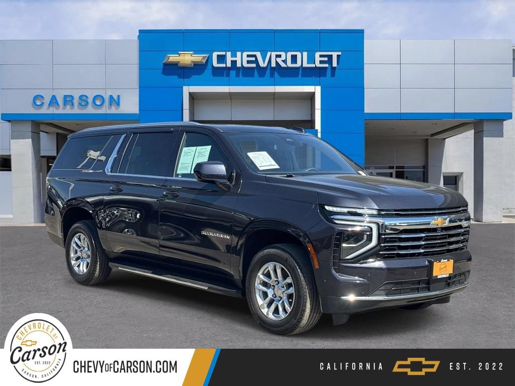 Used 2025 Chevrolet Suburban LT AWD/4WD image 1